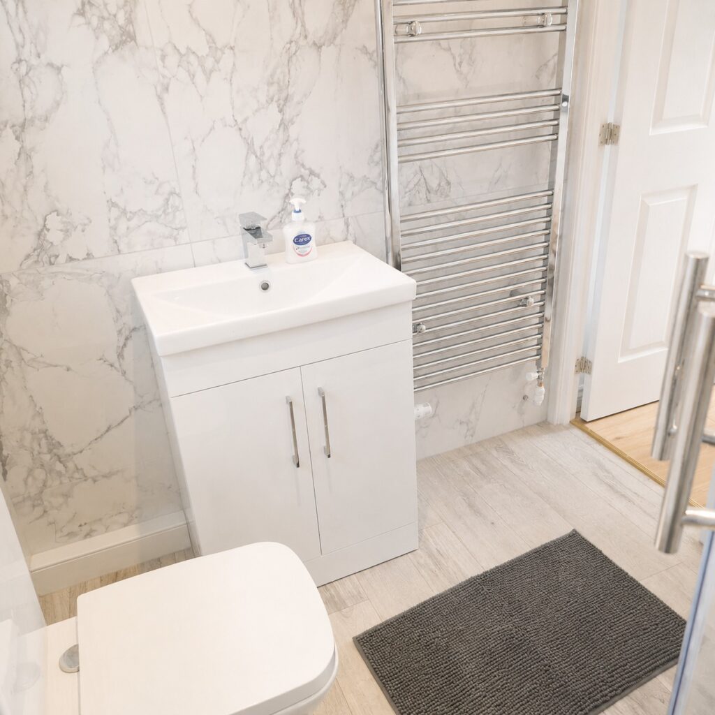 Relaxing 3-BR Flat in Northampton near Town Centre photo 15